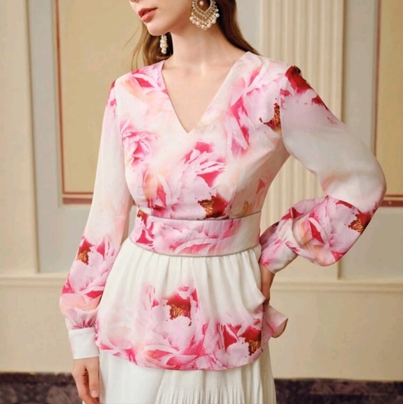 FLORAL PRINT V-NECK LANTERN SLEEVE PEPLUM TOP WITHOUT BELT - Picture 1 of 5